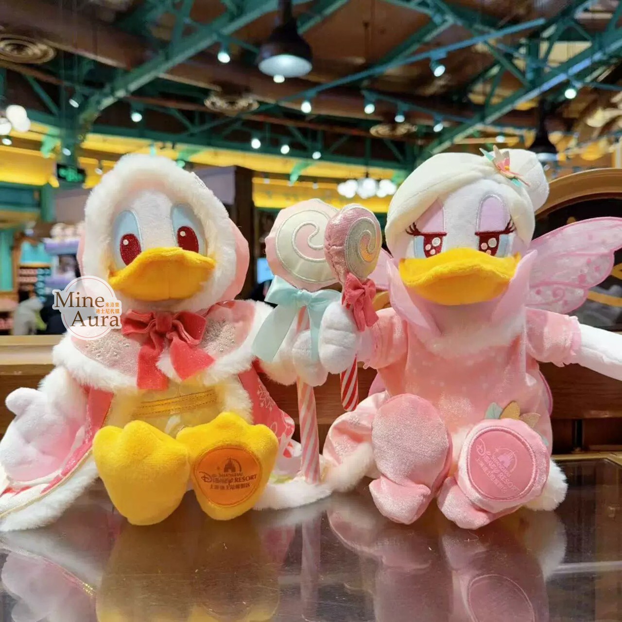 聖誕圓舞曲系列 米奇和朋友們系列 唐老鴨 Donald 黛西 Daisy 娃娃 玩偶 -上海迪士尼樂園