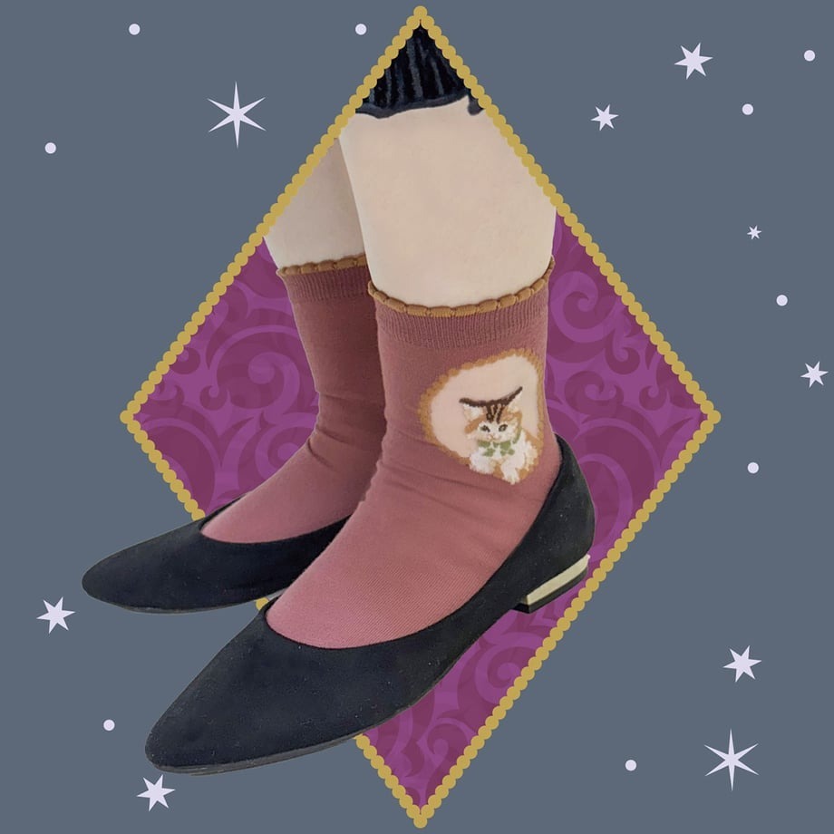 貓咪刺繡透紗短襪