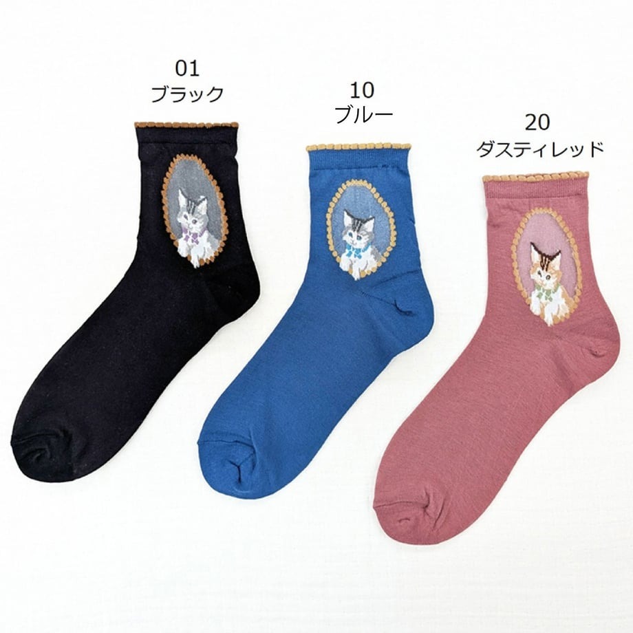 貓咪刺繡透紗短襪