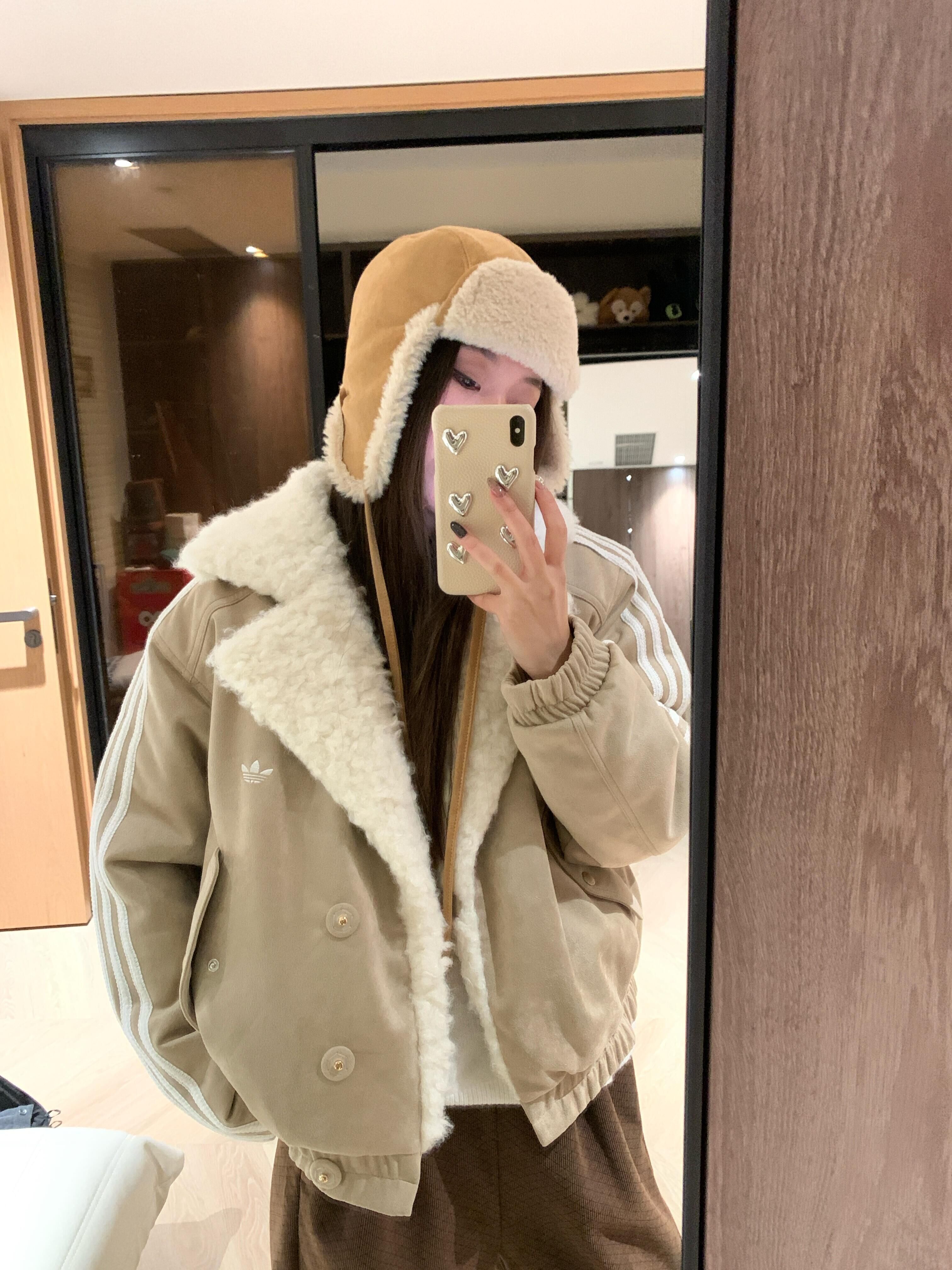 代購-Adidas Originals 羊羔毛 微短版 麂皮絨 三線 翻領 保暖 2色