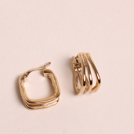 1WK0708-349 WAEKURA Earrings Yago - Pair Gold (A-LX-E)