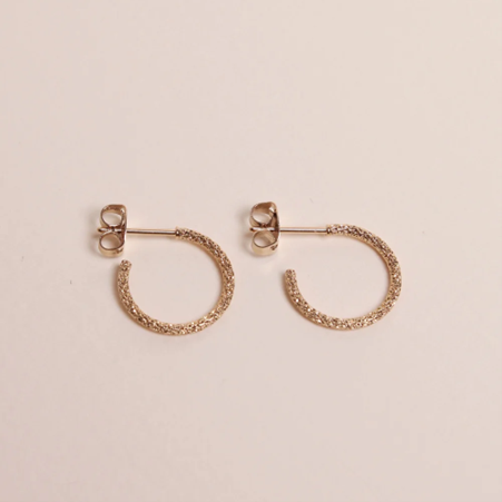 1WK0708-357 WAEKURA Earrings Maeva - Pair Gold (A-LX-E)