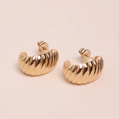 1WK0708-362 WAEKURA Earrings Fany - Pair Gold (A-LX-E)