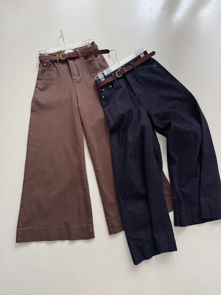 一穿即愛上！附皮帶超彈力大喇叭牛仔褲