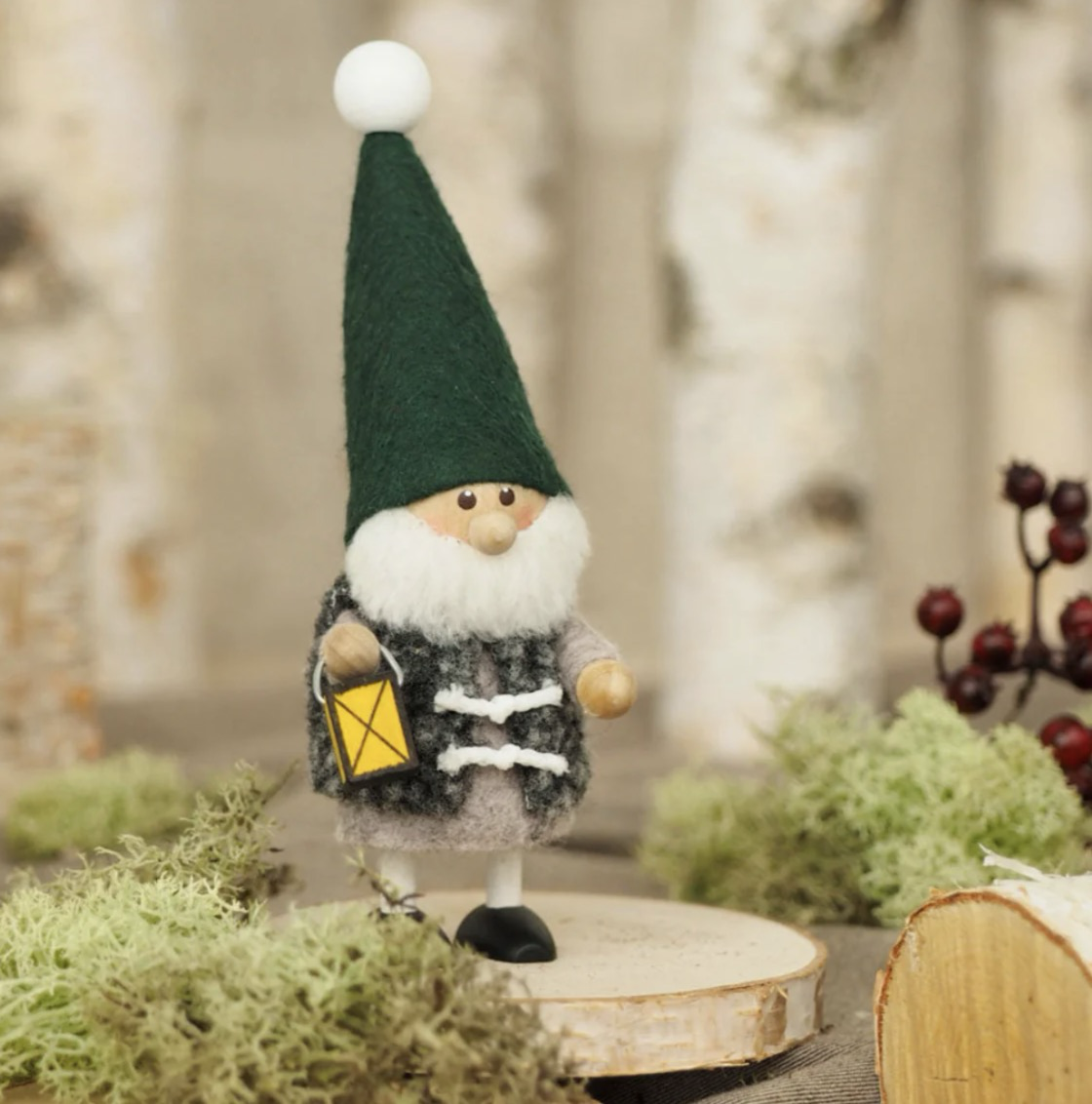 手提燈籠聖誕老人