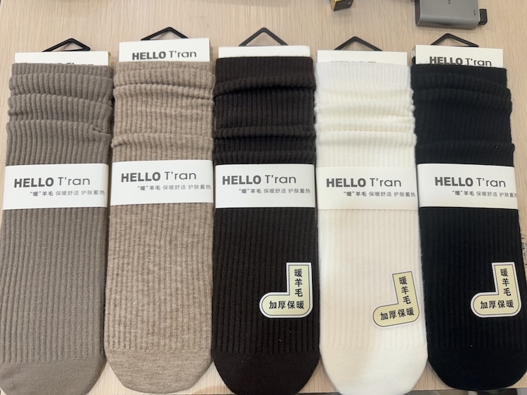 門市熱賣羊毛堆堆襪5入組