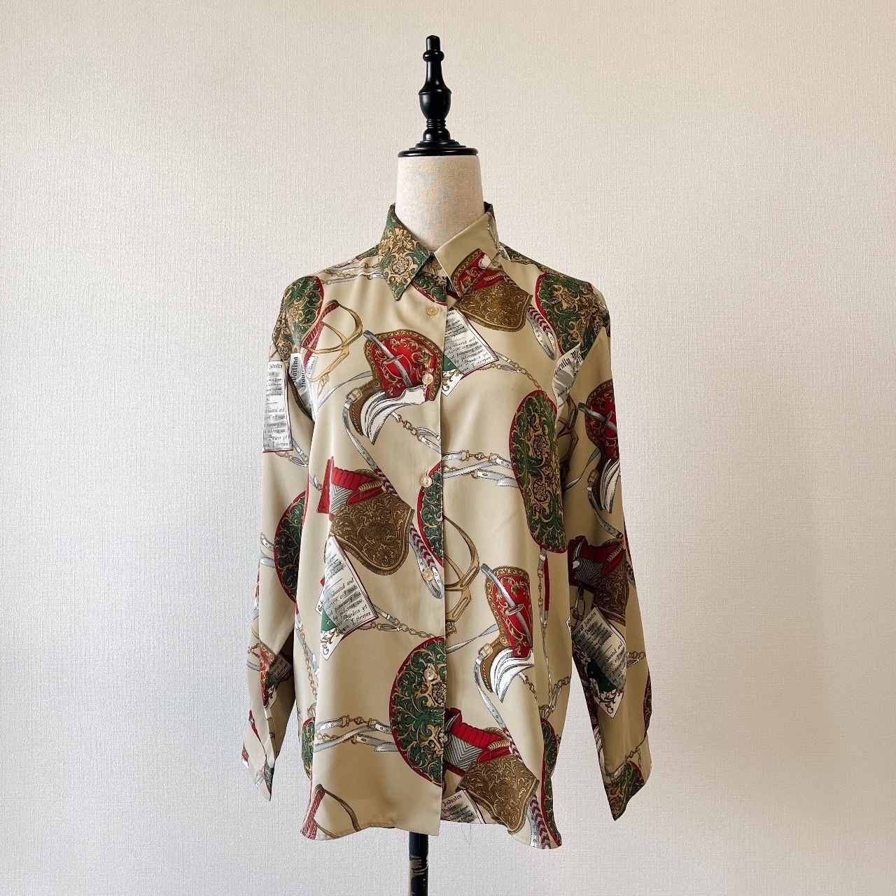 日本製騎士之書巴洛克風古著長袖上衣