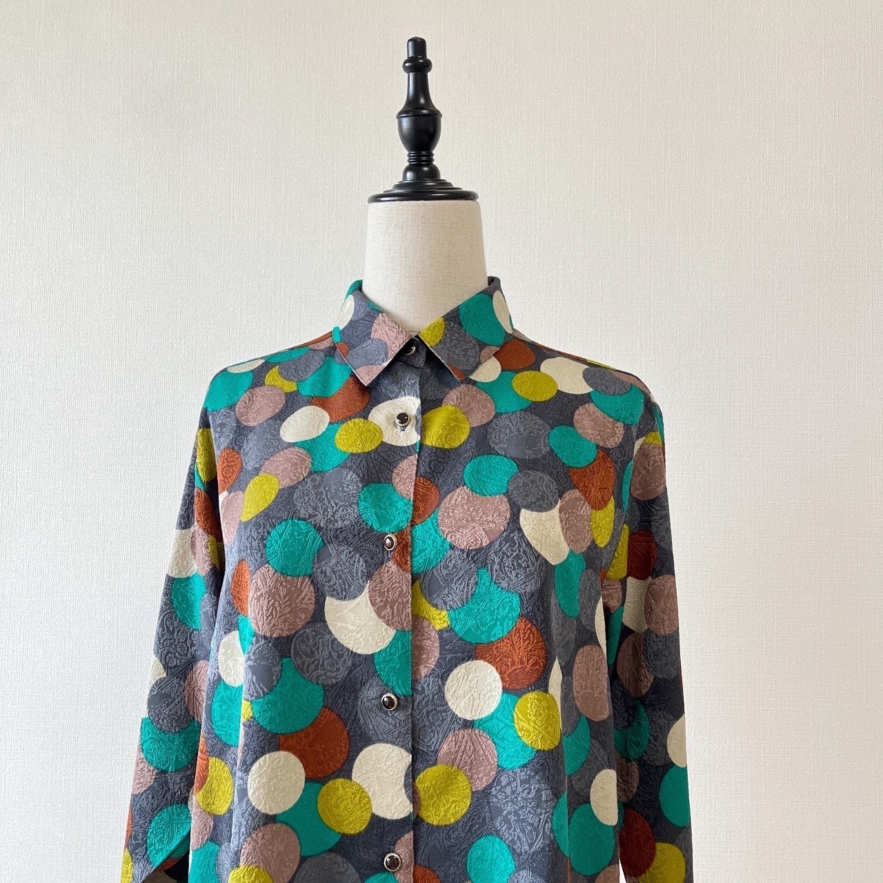 BELLELLE 日本製散景圓圓晚光長袖古著上衣