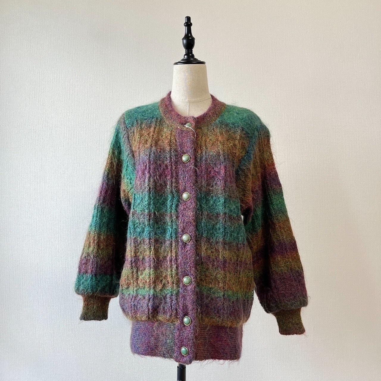 紫綠色漸變毛面毛衣外套