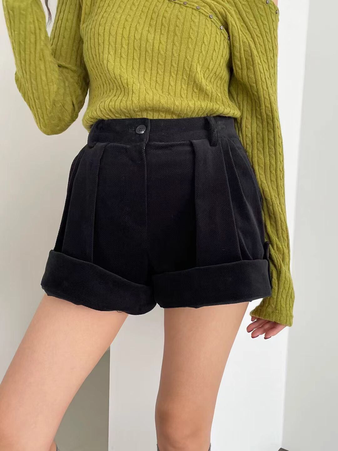 反摺燈芯絨短褲(不含腰帶)