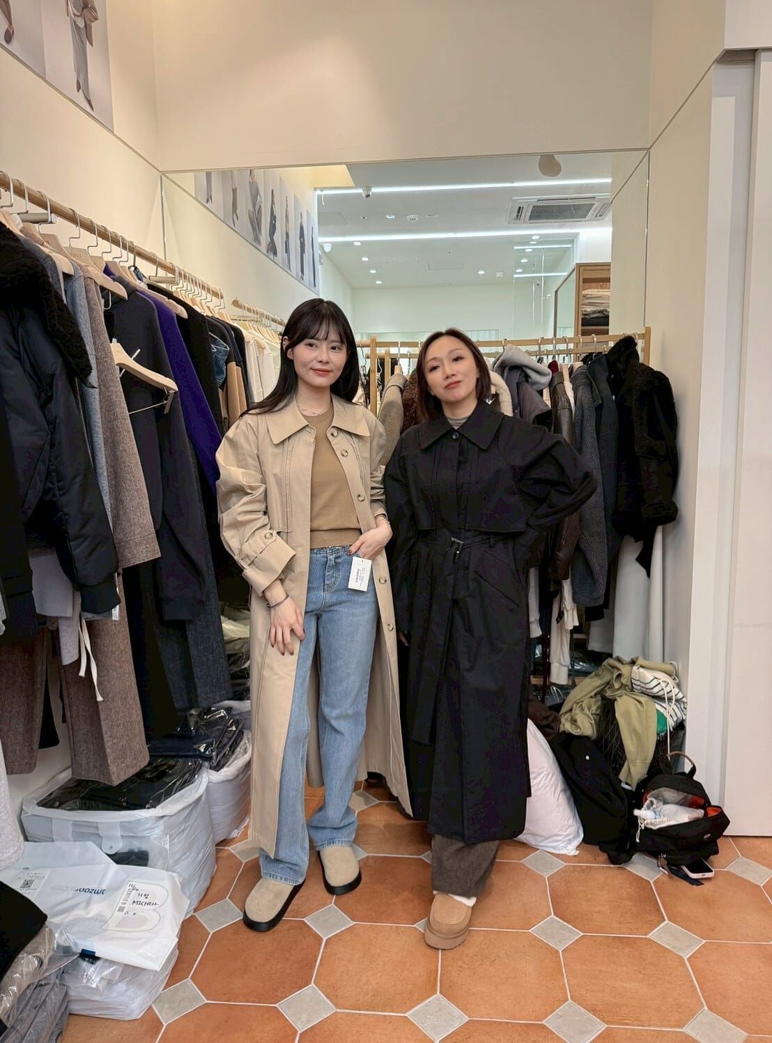 GB5231 時尚壓褶翻領方扣腰帶長外套