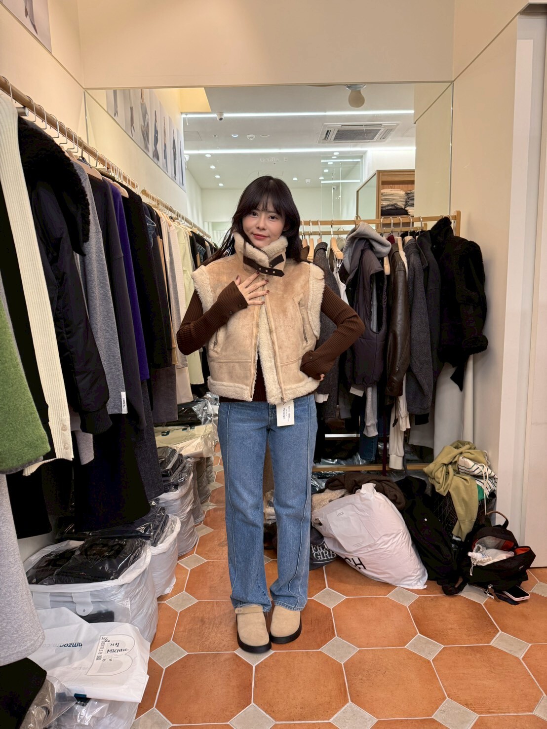 GB5251 毛毛拼邊翻領拉鏈背心外套