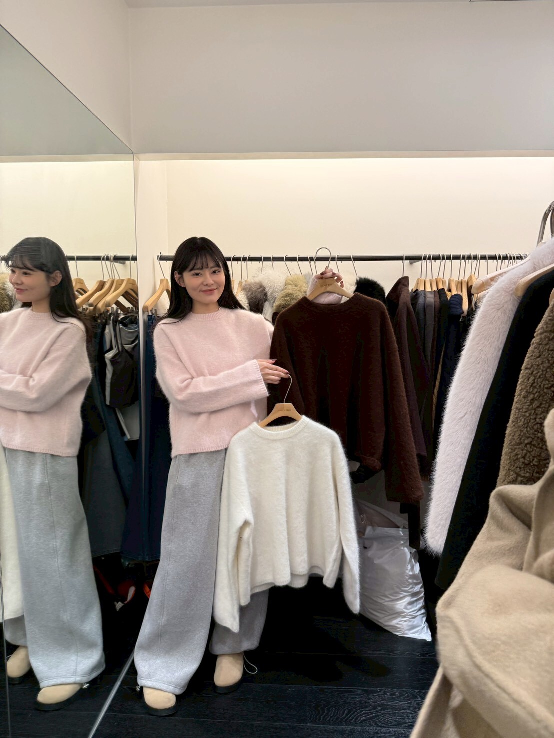 OB5203 安哥拉羊毛混紡圓領毛衣 *特價* (優惠碼同充值購物金不適用)