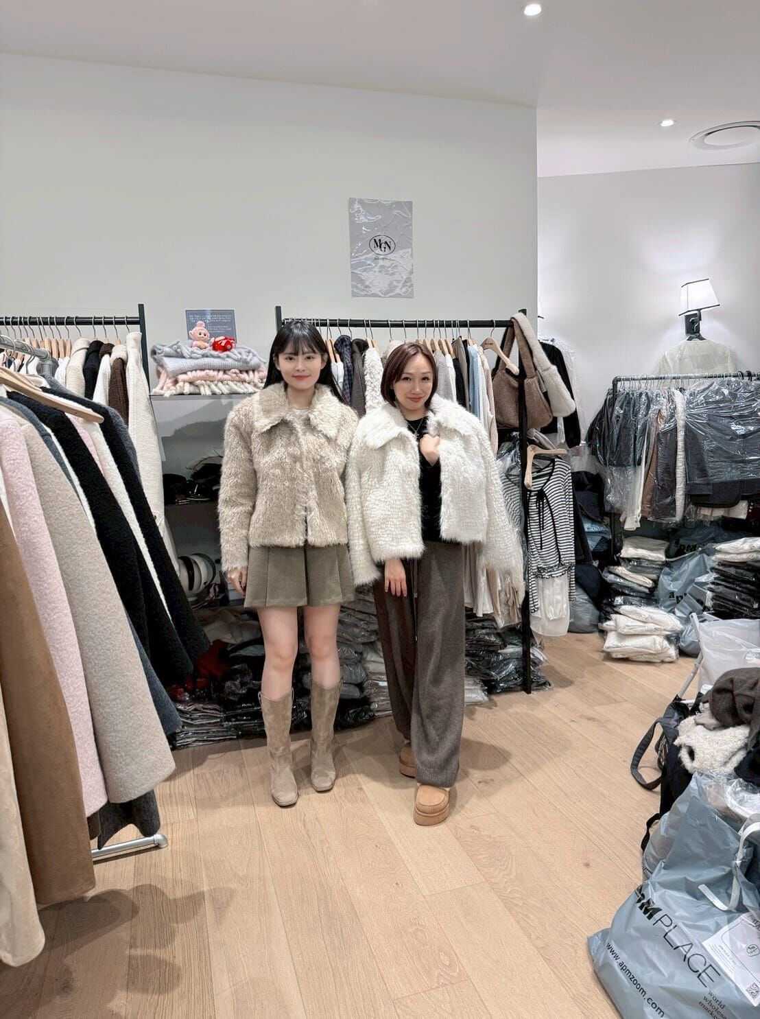 MN5211 高檔羊毛翻領毛毛鋪棉外套