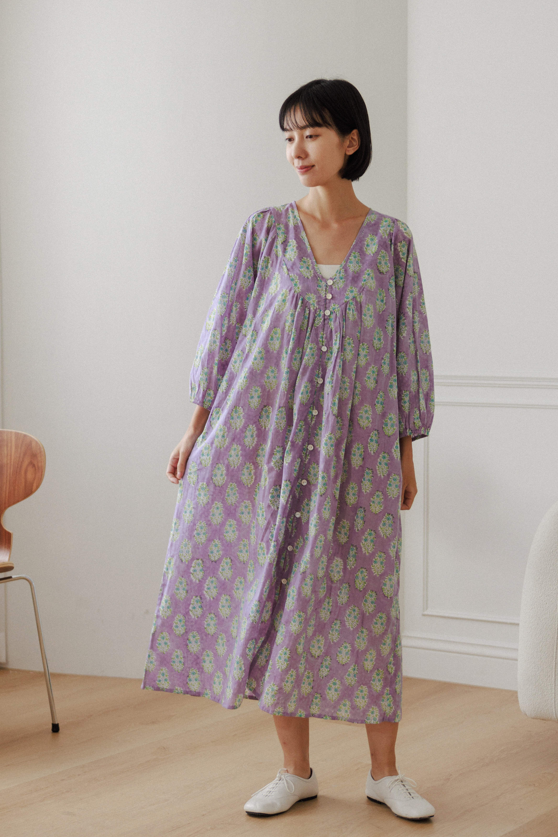 V領排扣洋裝_紫花