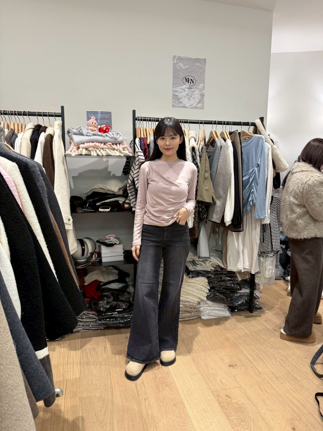 MN5210 垂墜領前頁長袖上衣