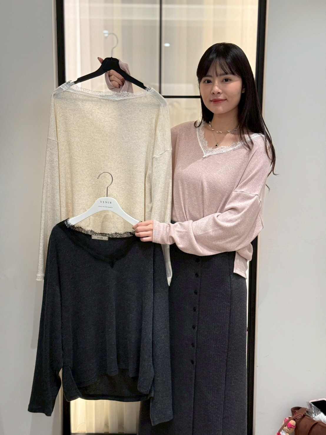 VR5222 安哥拉混紡紗線蕾絲邊上衣