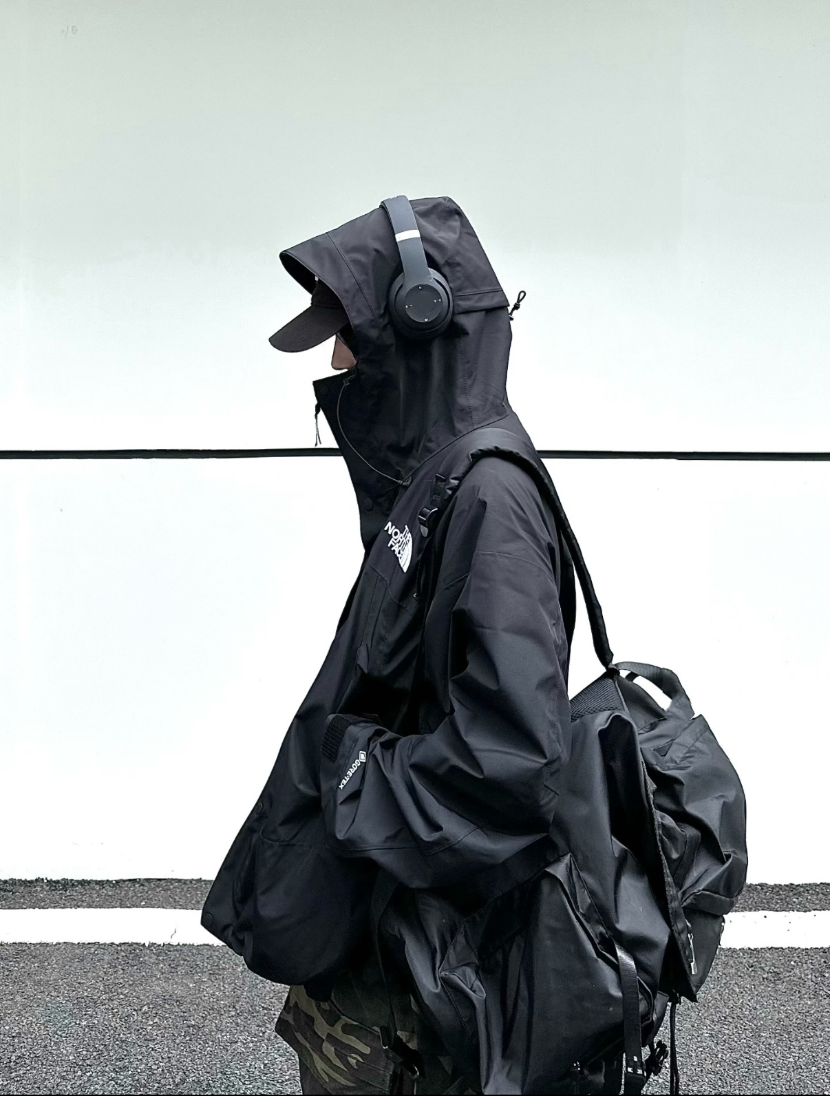 The North Face 黑標 北面 Urban Exploration 黑武士衝鋒衣