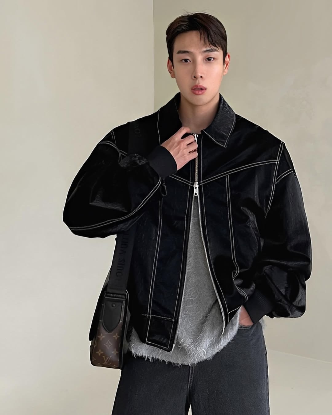 秋冬 霧面 質感 墊肩 皮革 外套 皮外套