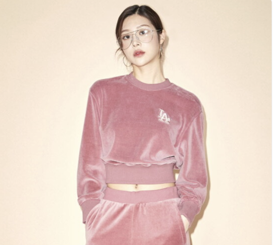 MLB 天鹅绒短款衛衣（K11 MLB265）