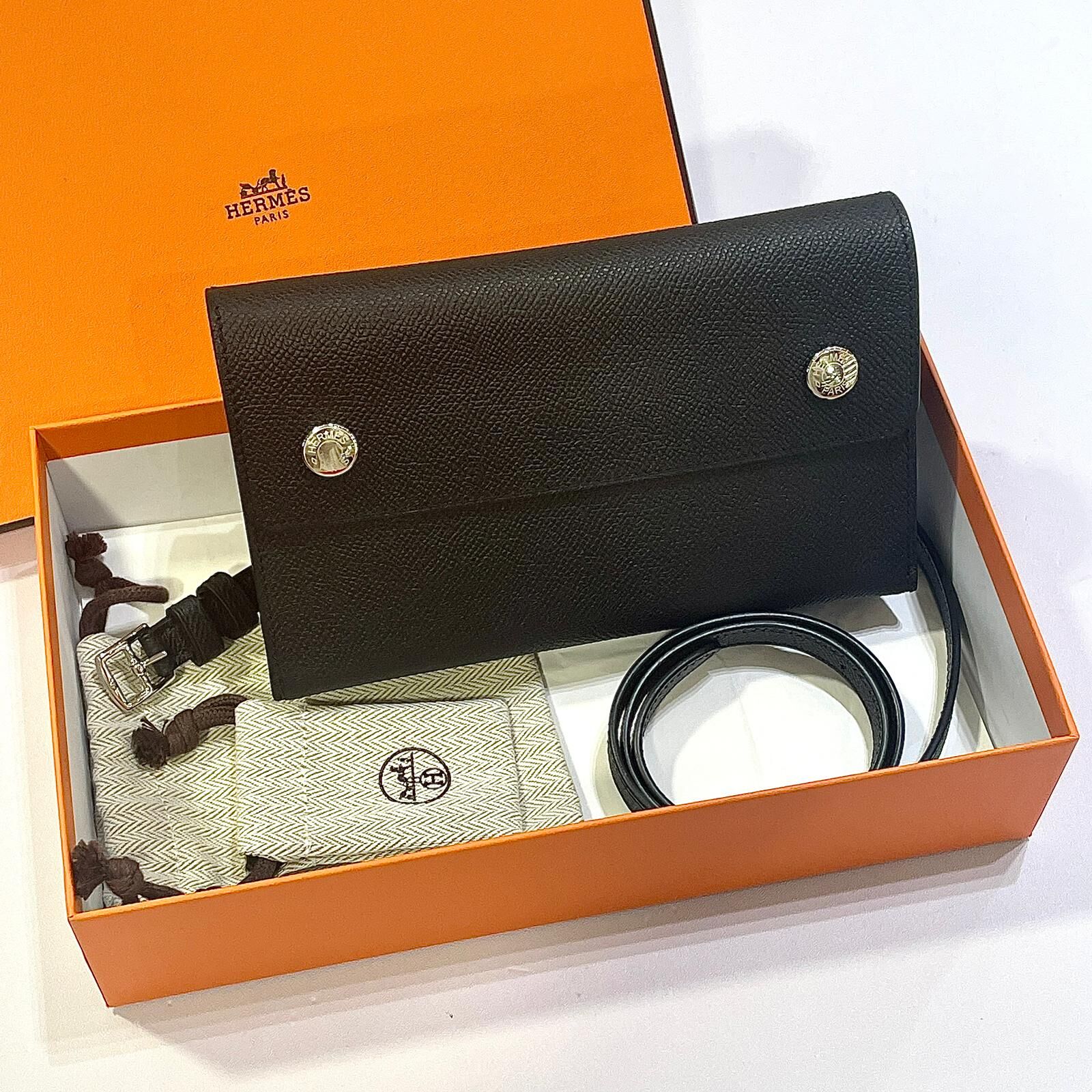 K刻!全新HERMES SNAP WALLET 黑色銀扣 EPSOM皮 NOIR/PHW #男女同款 #兩年免費保養 #BRAND NEW#香榭站正品