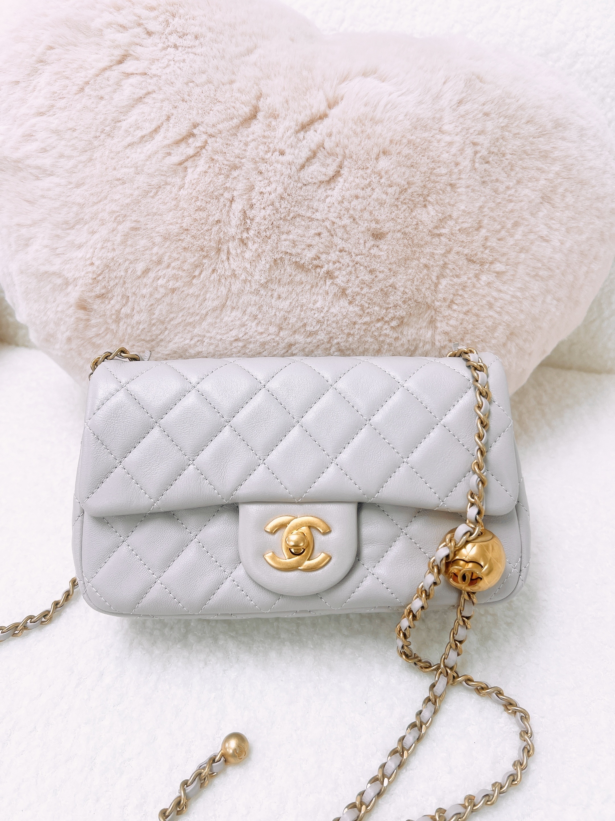Chanel mini cf 20 classic flap (lilac lambskin/ GHW) 金球