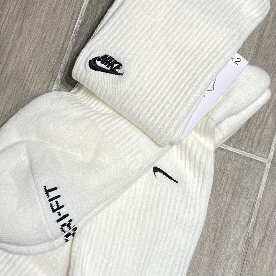 Nike socks 長襪 米白 刺繡小logo FZ3073-133