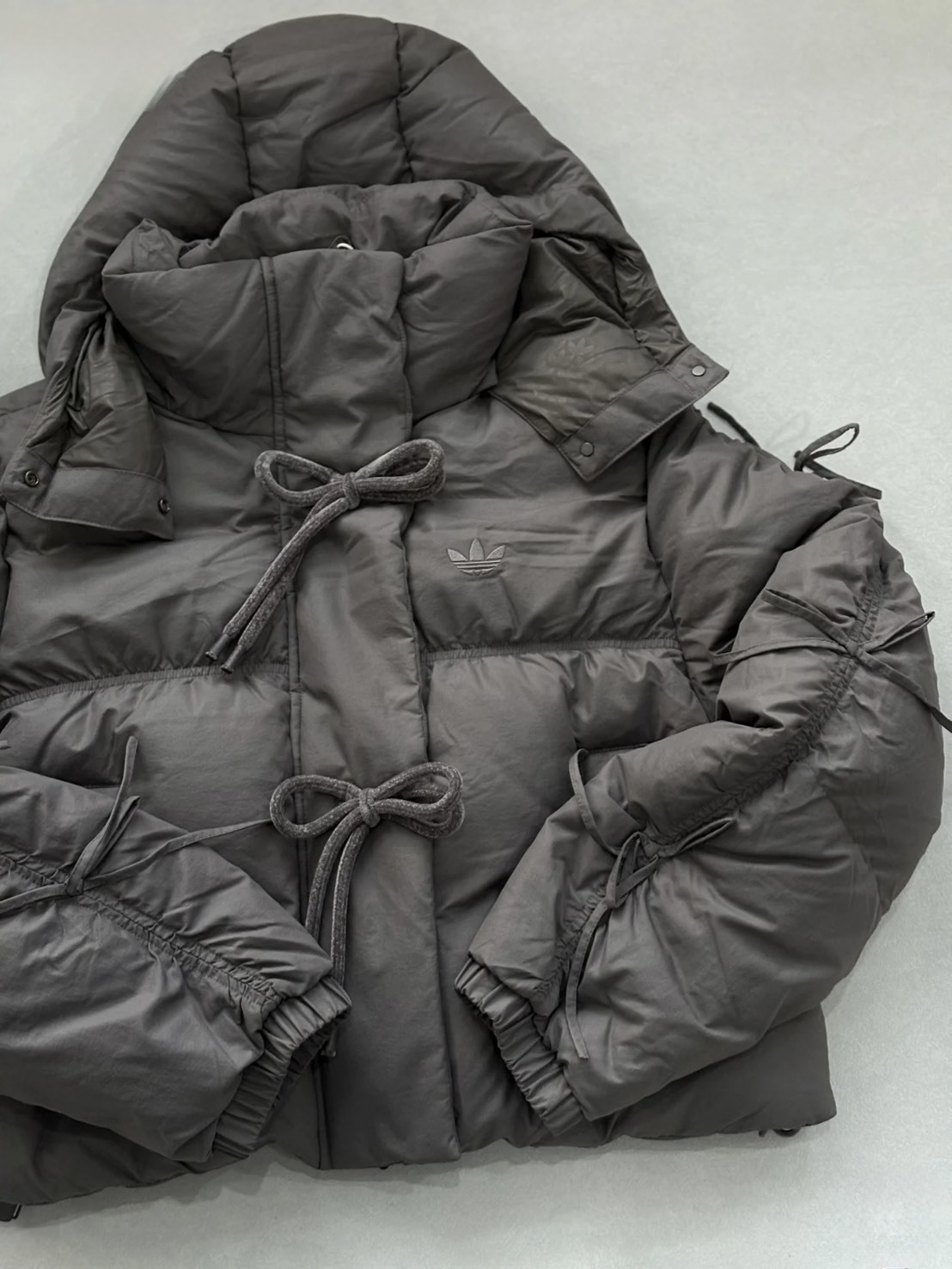 <過不去的結🎀> Adidas Originals Bow Cow 蝴蝶結 連帽羽絨外套