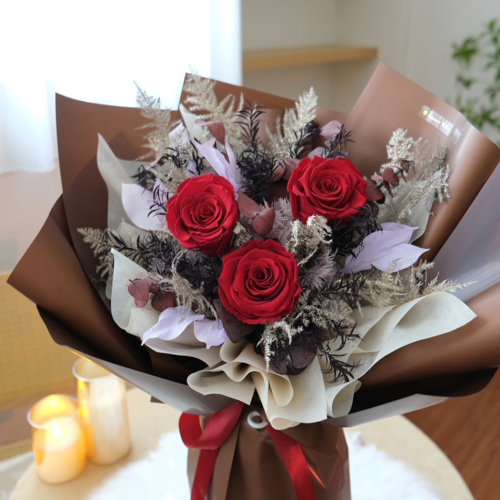 頂級厄瓜多紅玫瑰永生花花束 / 3朵咖啡紅包裝