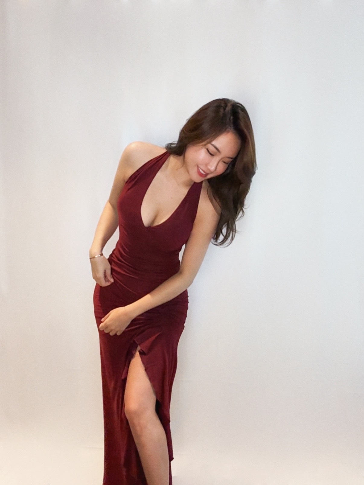 Alluring 魅惑女伶 綁帶開衩絨布洋裝