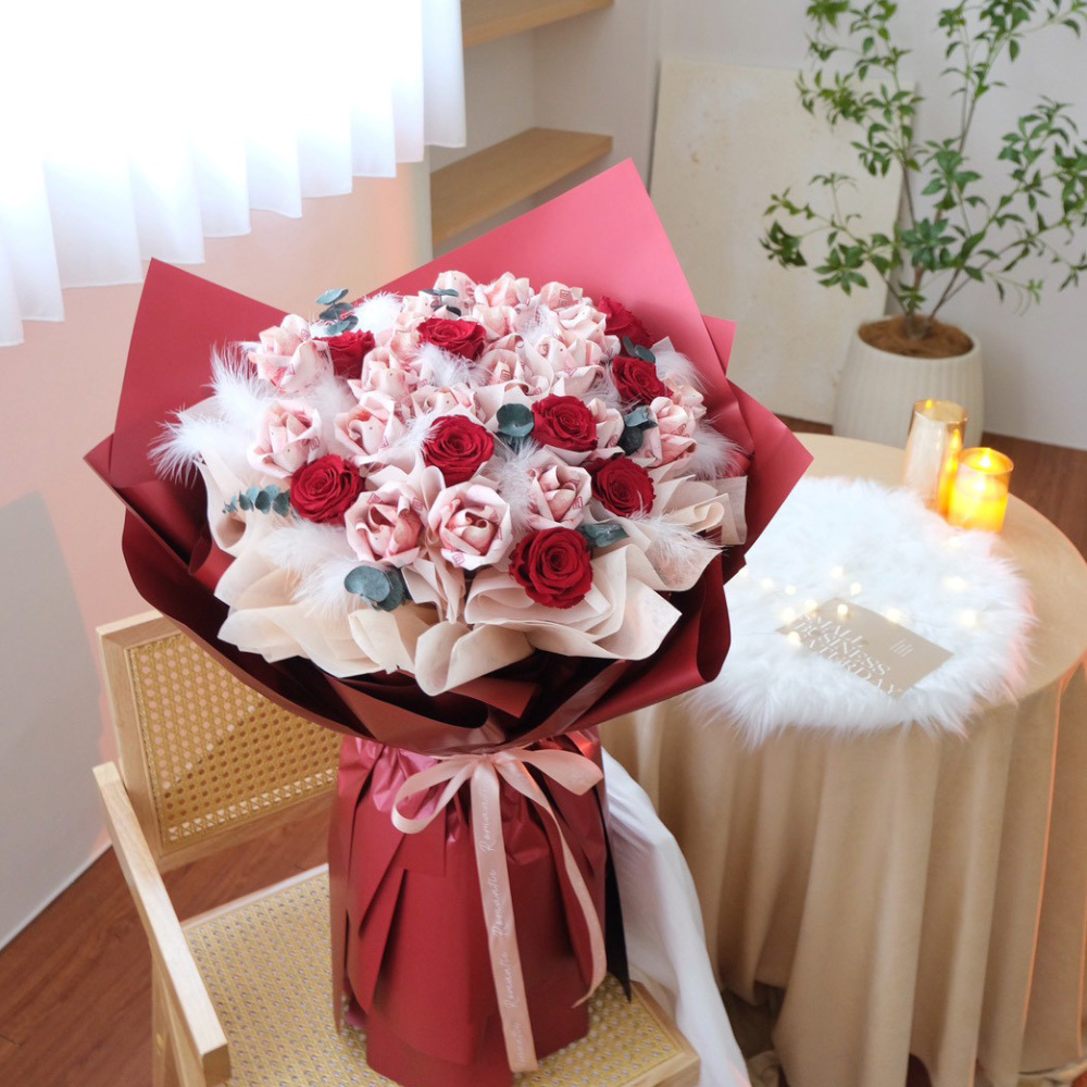 喜慶紅 鈔票花＋頂級厄瓜多永生玫瑰花 花束