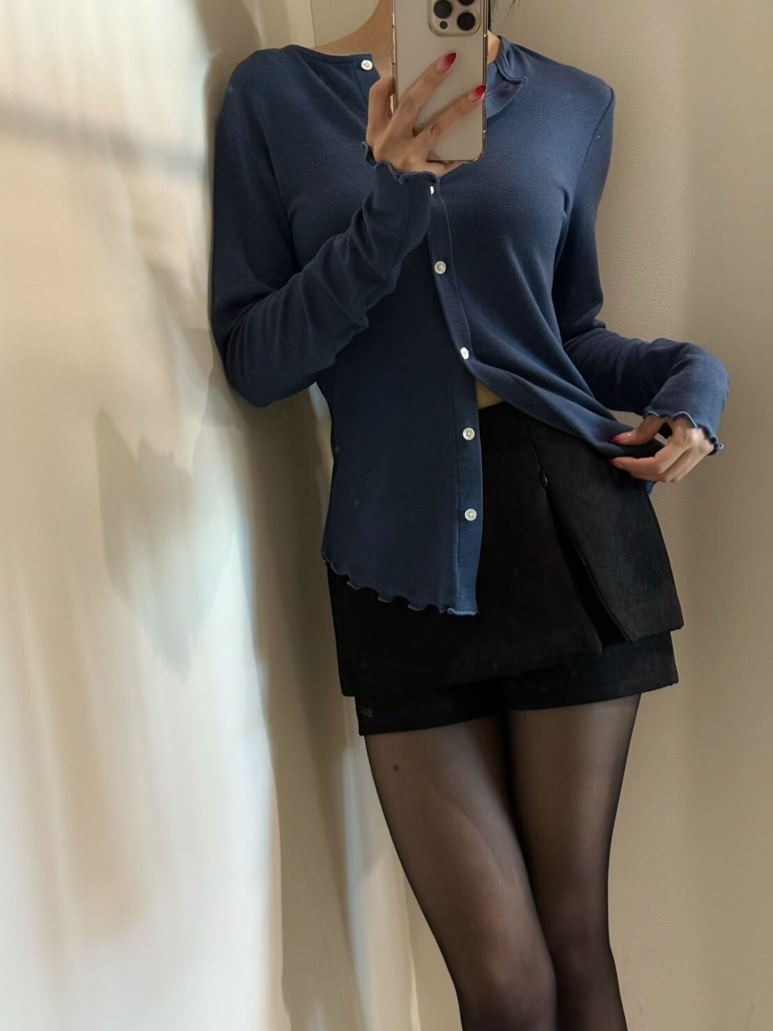 捲邊長版合身開釦上衣