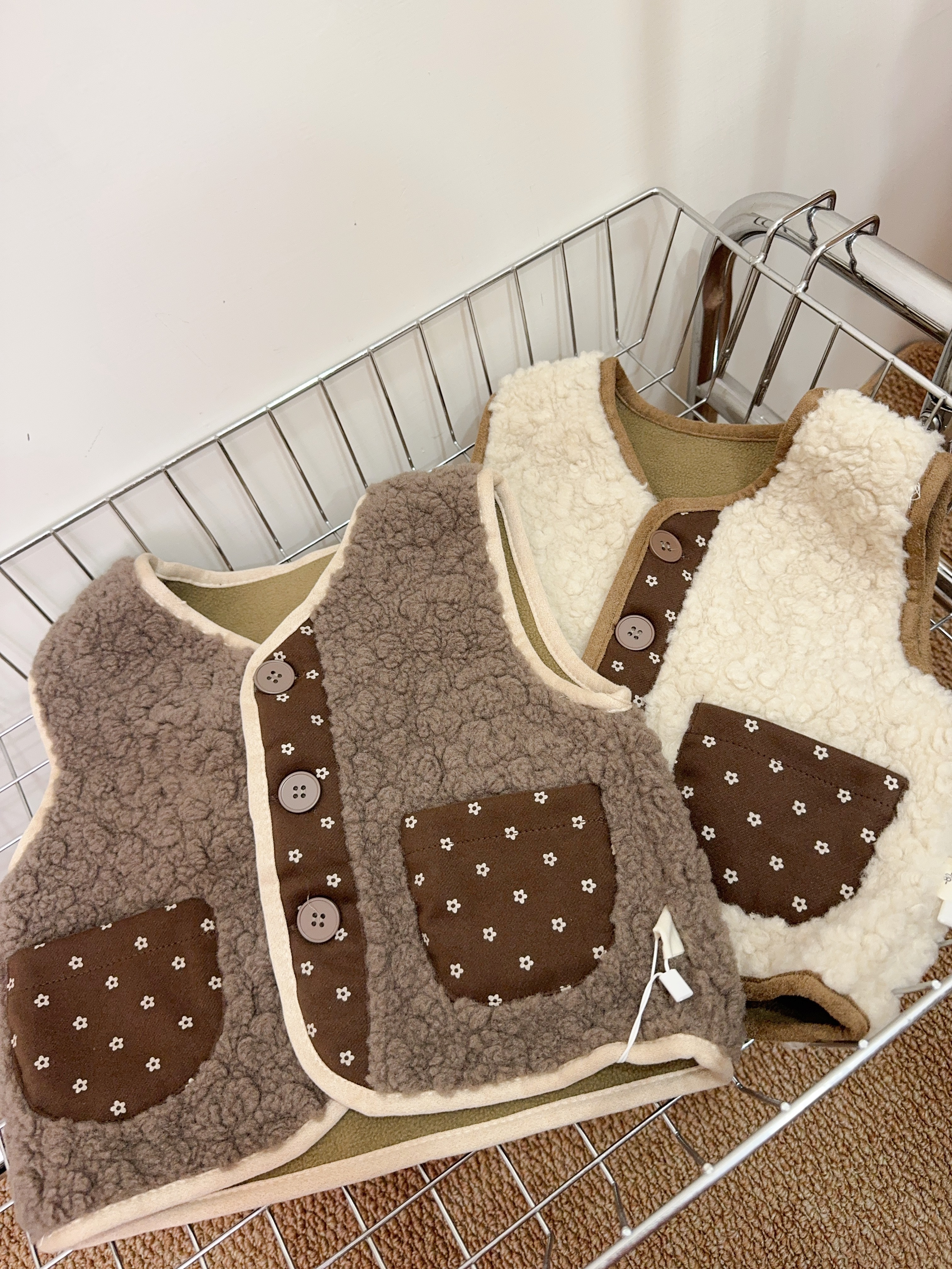 882507日系毛茸茸保暖背心