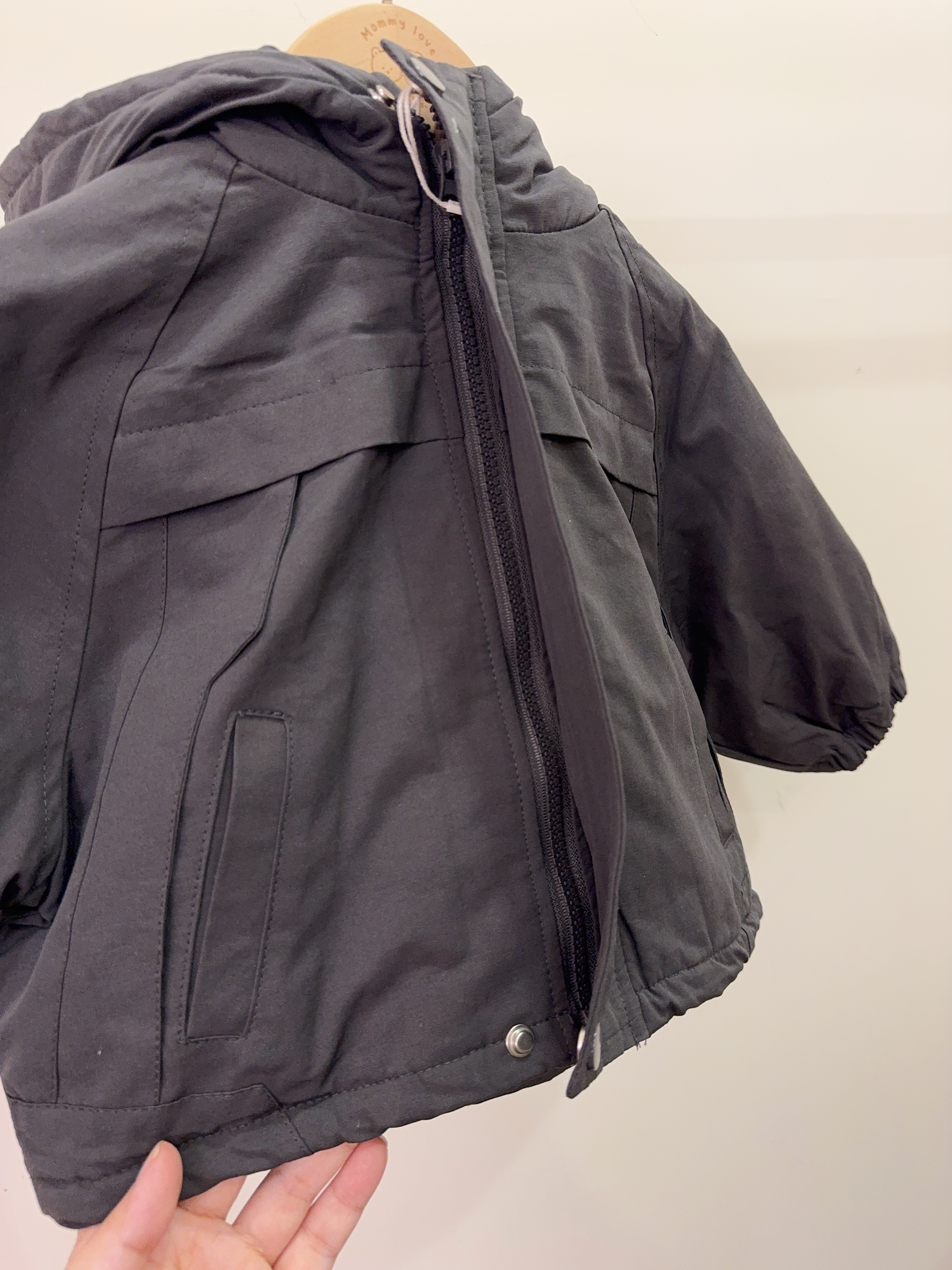 NH6686背後口袋鋪棉防風連帽外套