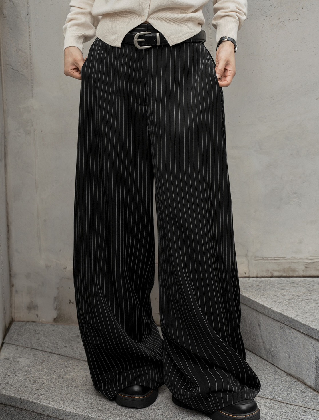LOOXP 垂墜直筒褲 闊腿褲 西裝褲 條紋褲