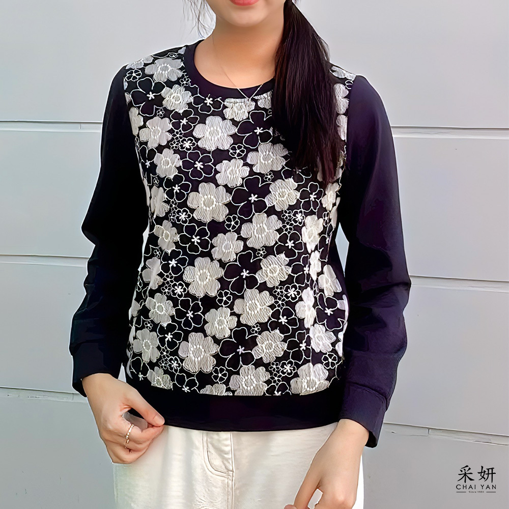 花紋前襟滿版刺繡圓領長袖上衣