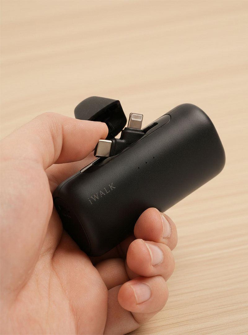 iWALK SWITCH 快切直插式行動電源 5500mAh