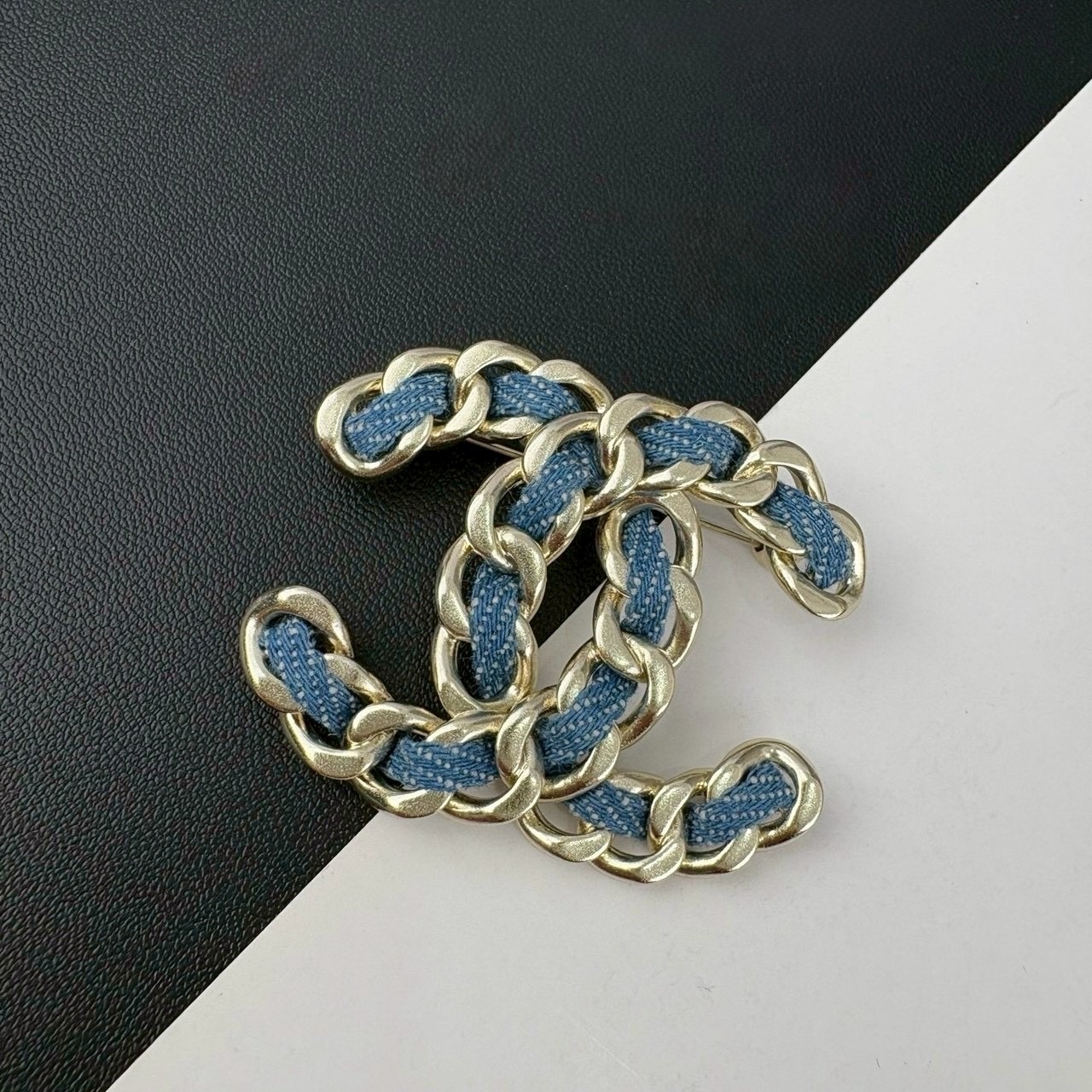18k”香奶奶25p牛仔藍織金鍊”雙c高奢定製胸針
