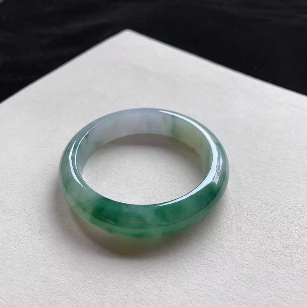 翡翠陽綠飄花正圈手鐲,天然翡翠A玉, 緬甸玉, Jade, Jadeite