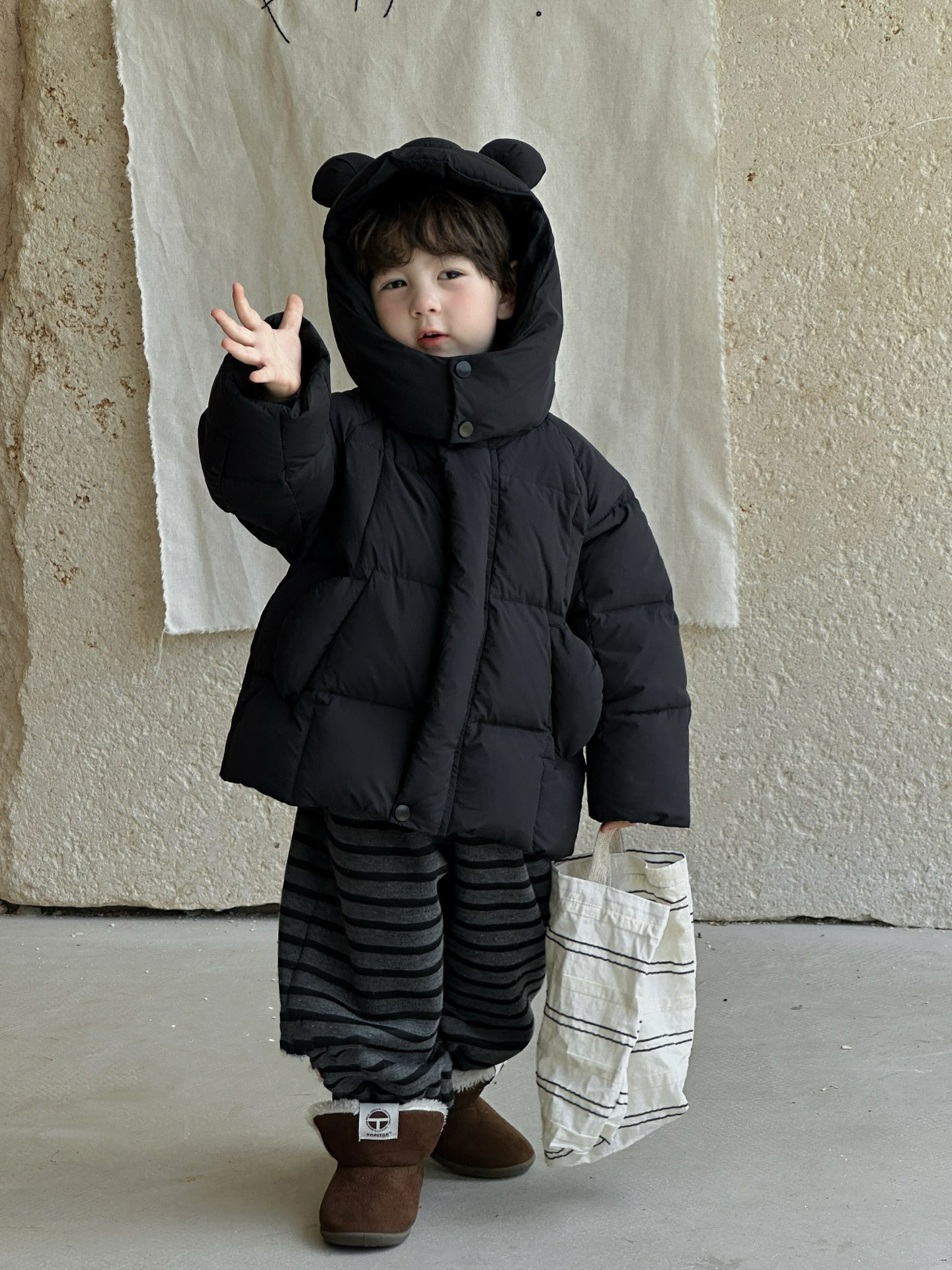 BYB11OW228BK 黑色可愛熊熊耳朵長羽絨