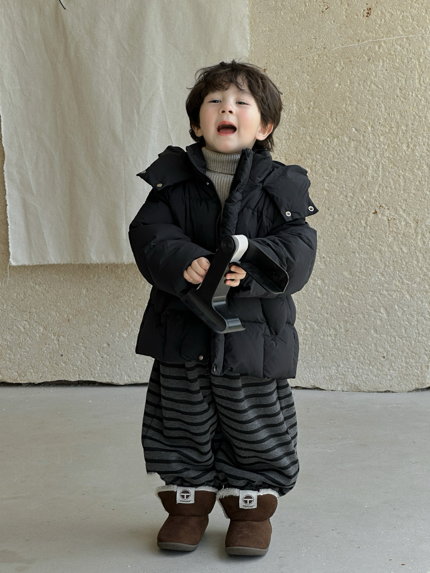 BYB11OW228BK 黑色可愛熊熊耳朵長羽絨