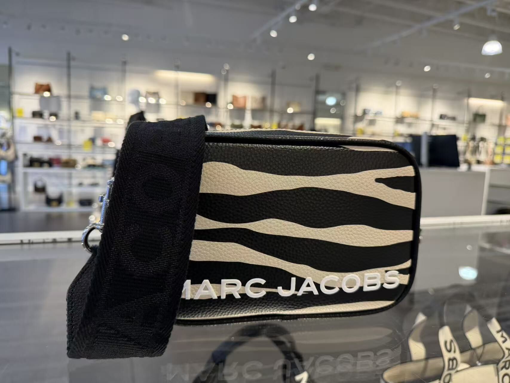 【直播】MARC JACOBS LL1124103 Zebra Print相機包
