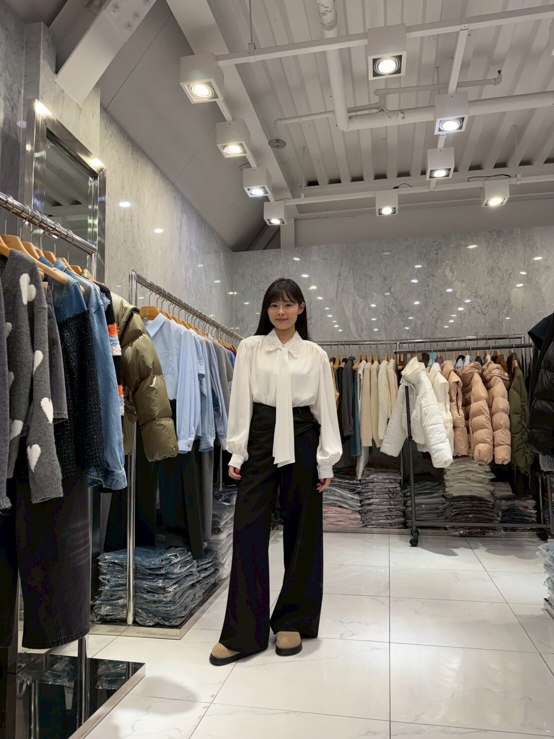 JN5236 氣質刺繡翻領綁結雪紡上衣