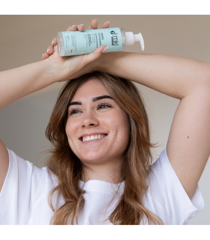 清爽控油 潔顏凝膠 200ml