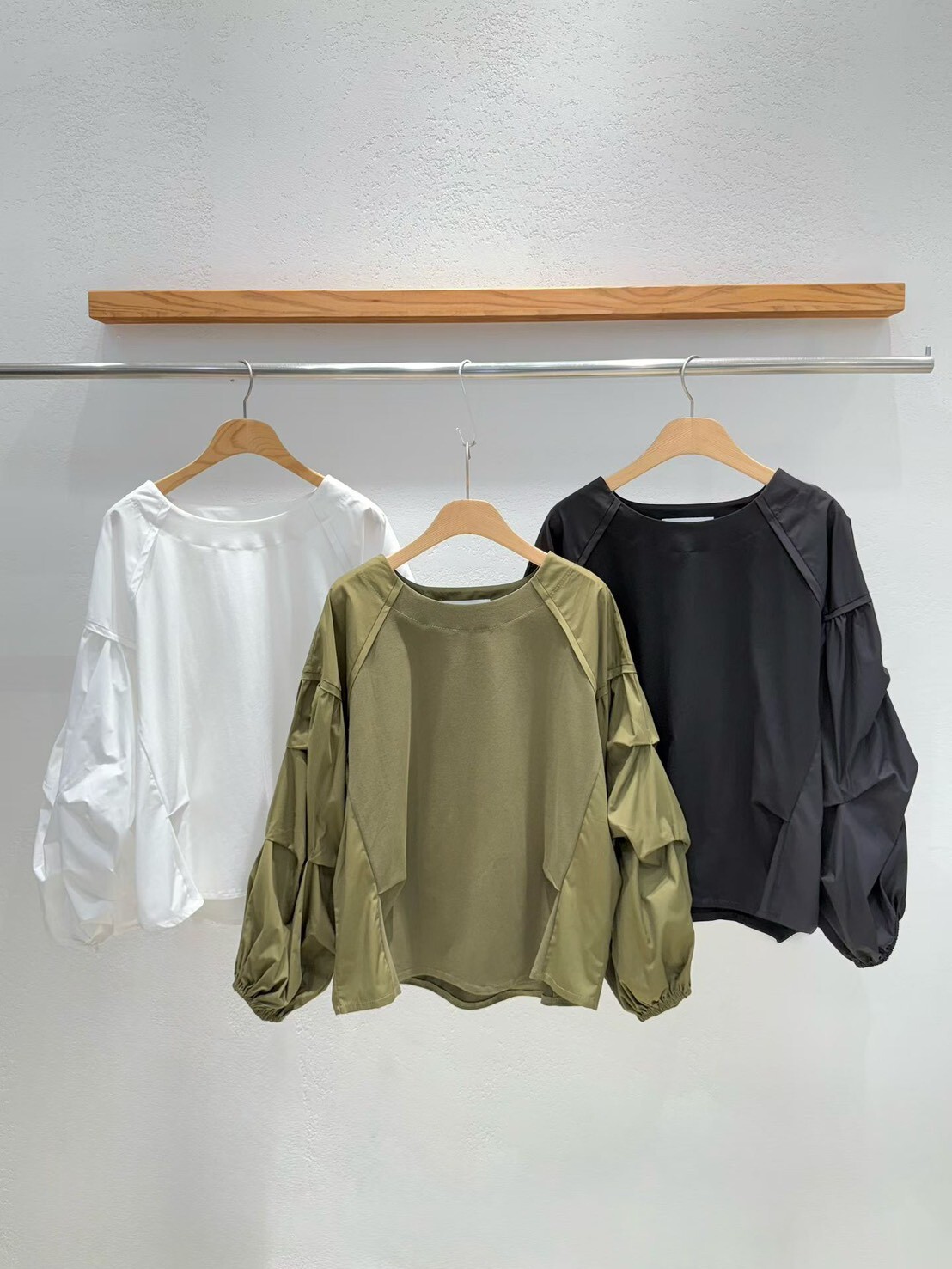 抓褶袖設計款上衣