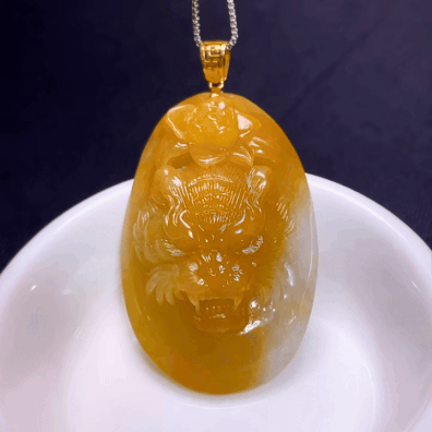 111047 翡翠虎頭吊墜