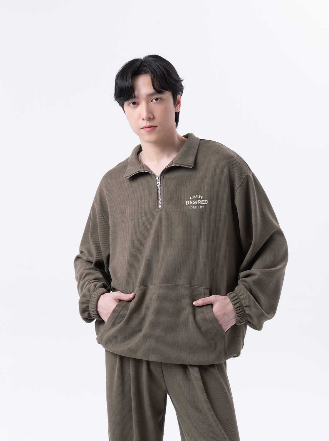 【期間限定】立體刺繡毛絨感坑條立領上衣