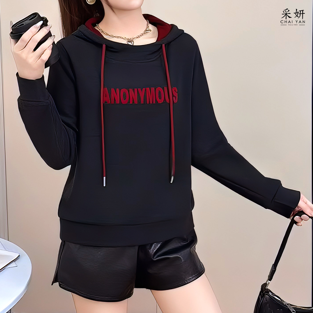 植絨跳色字母刷絨抽繩連帽長袖上衣