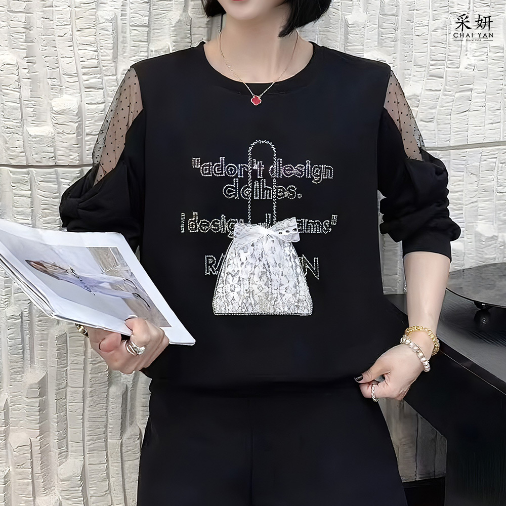 燙鑽蕾絲小包字母薄紗露臂圓領長袖上衣
