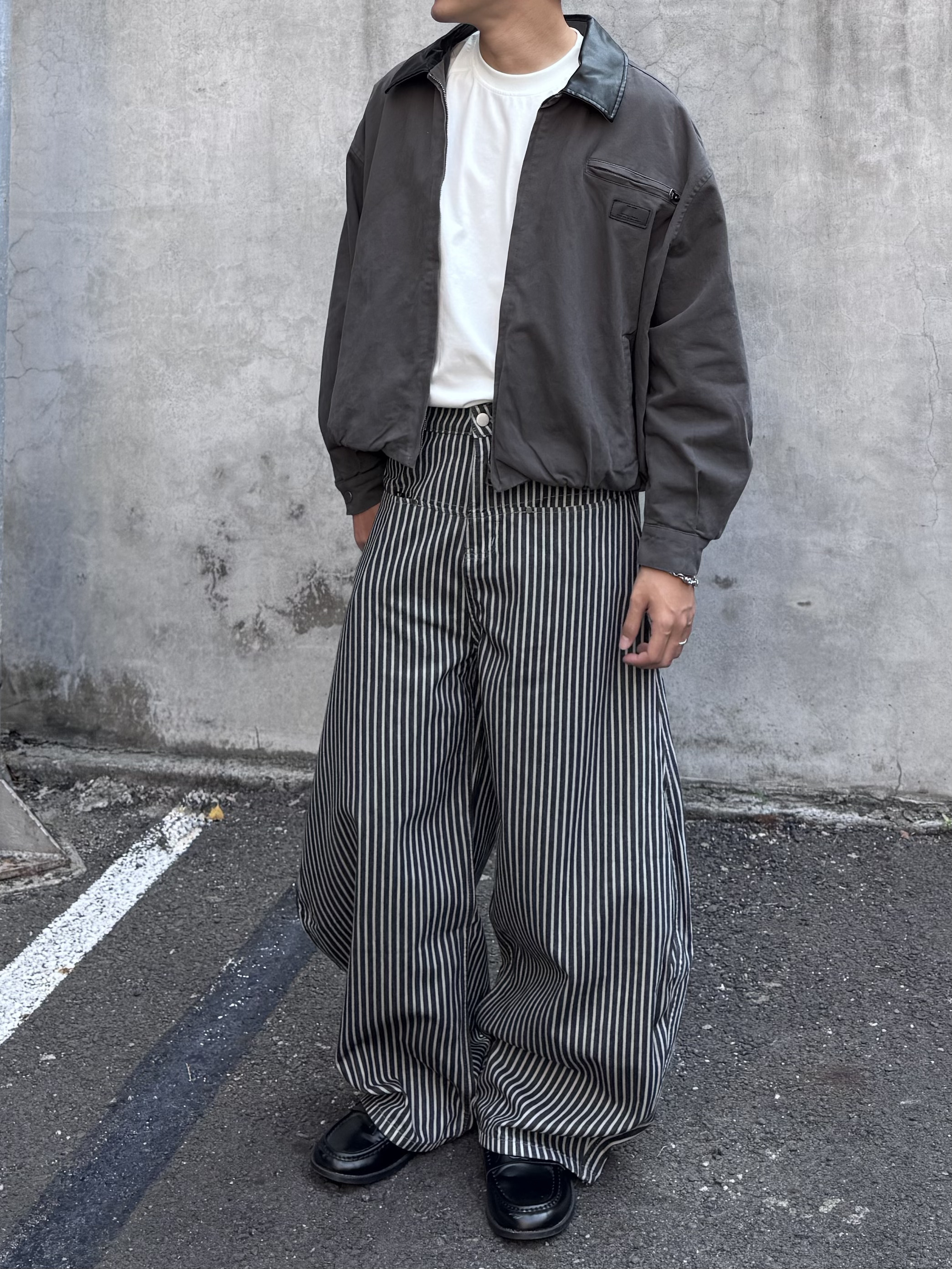 （現貨）P056 街頭 條紋 拼接 前插式大口袋 彎刀褲